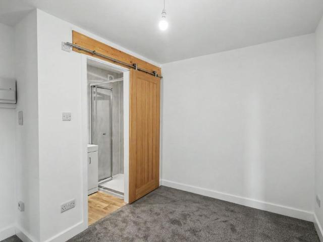 Apartment for rent in Poole