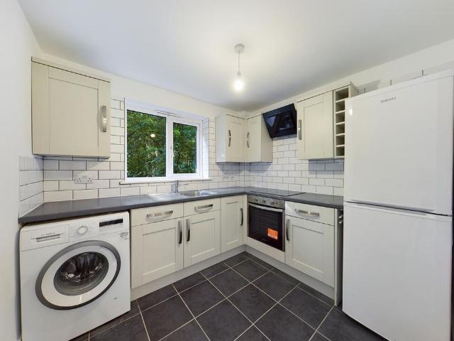 Apartment for rent in Wooburn, Loudwater