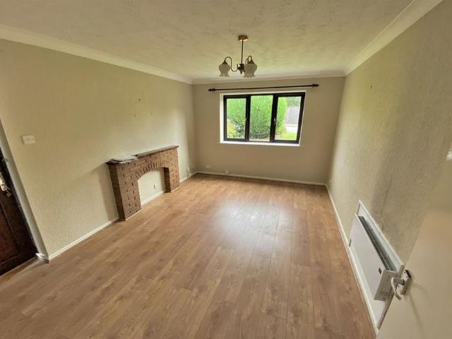 Apartment for rent in Aldersley, Stockwell End