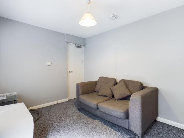 Apartment for rent in Mount Pleasant, Nangreaves