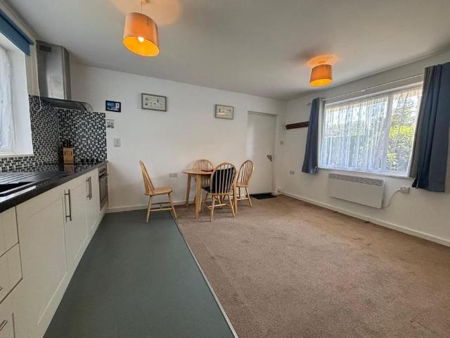Apartment for rent in Watergate, Devon