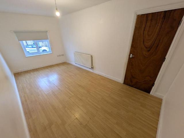 Apartment for rent in Elmton, East Midlands