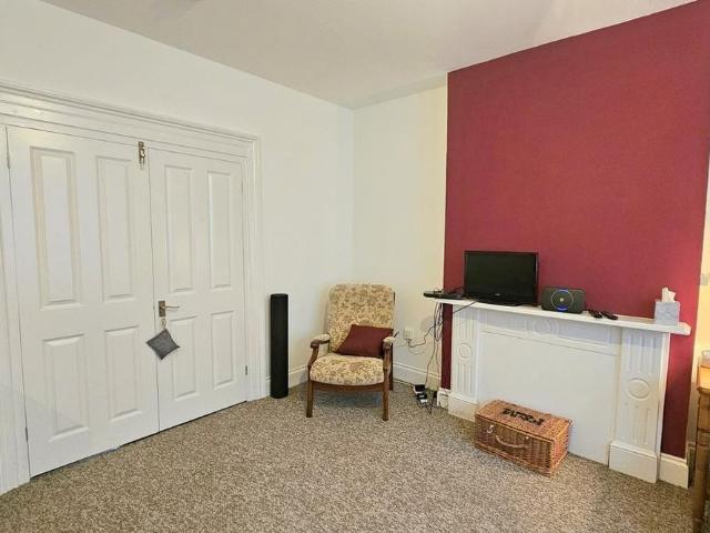 Apartment for rent in Blackwell, Mid Sussex