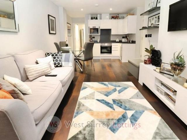 Apartment for rent in Woking, Surrey