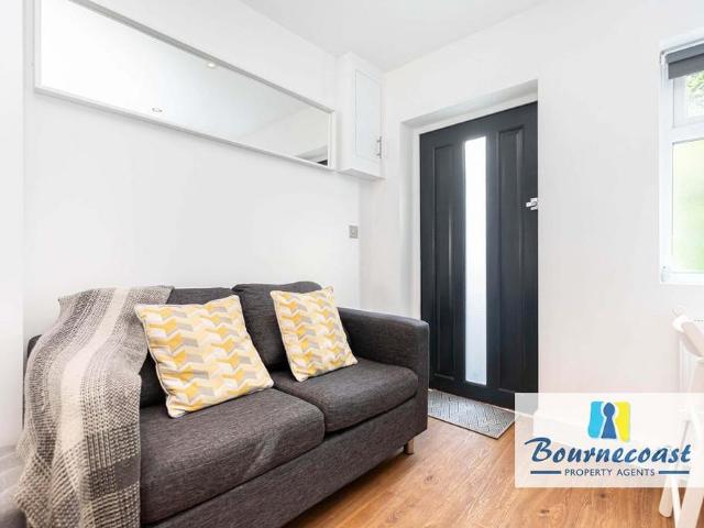 Apartment for rent in Wick, Bournemouth