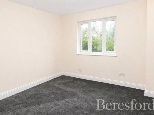 Apartment for rent in London Borough of Havering, Greater London