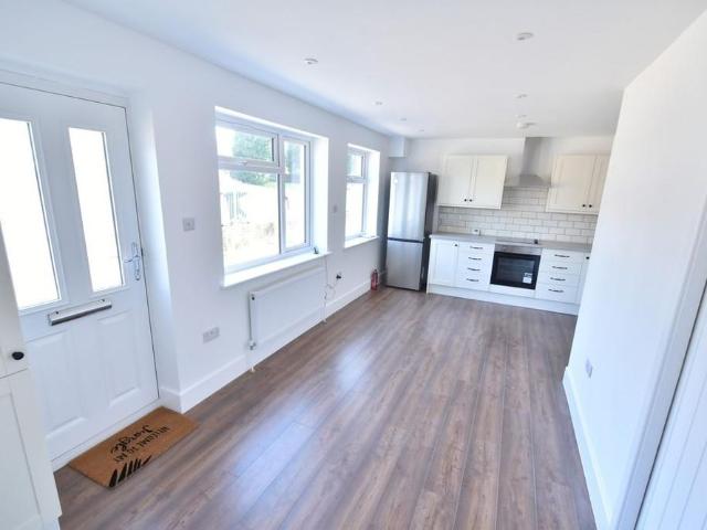 Apartment for rent in Aldrington