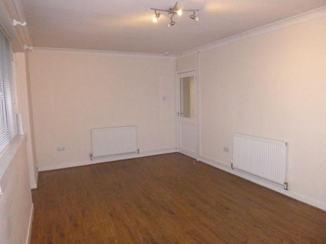 Apartment for rent in Hayfield, Kirkcaldy