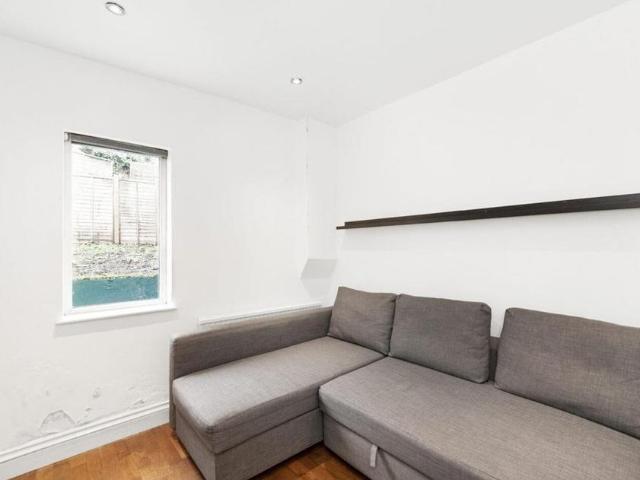 Apartment for rent in West Norwood, Greater London