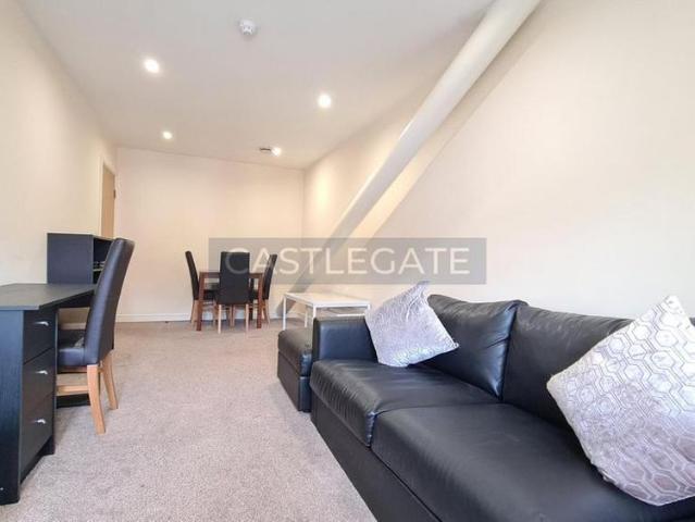 Apartment for rent in Highfields, Huddersfield