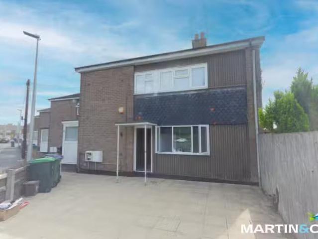 House for rent in Lambert's End, Oldbury