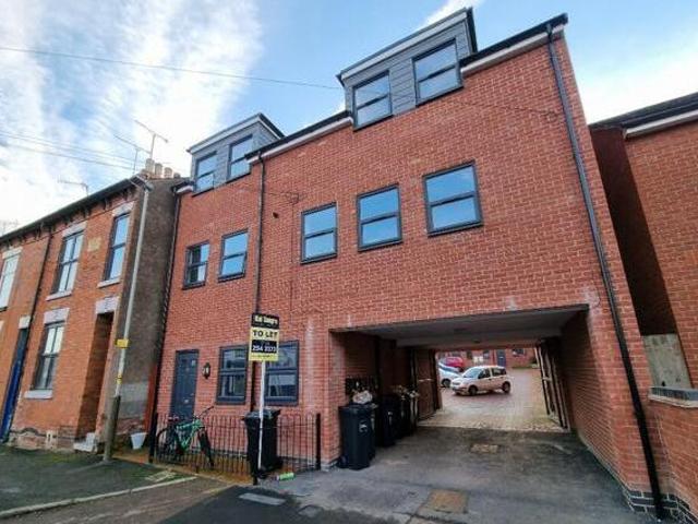 House for rent in Pinfold, Leicestershire