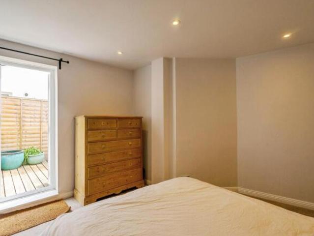 Maisonette for sale in Spring Vale, Hampshire