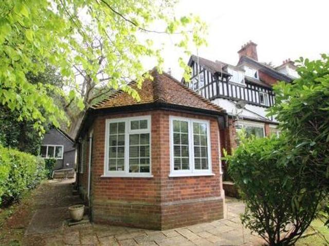 House for sale in Fole, Surrey