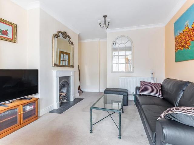House for rent in Royal Borough of Greenwich, Greater London