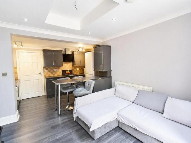 House for rent in Lane, Greater London
