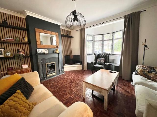 House for rent in London Borough of Croydon, Sanderstead