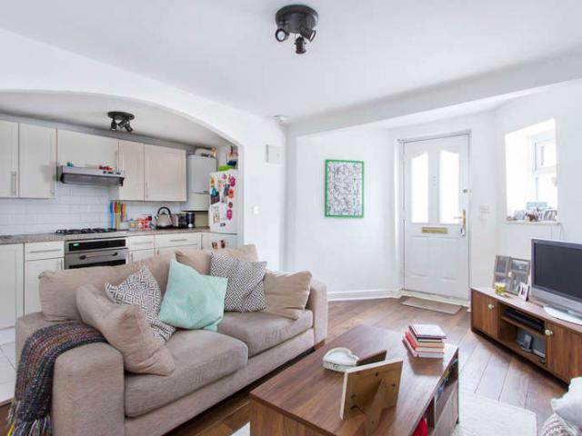 Maisonette for rent in London Borough of Lewisham, Greater London