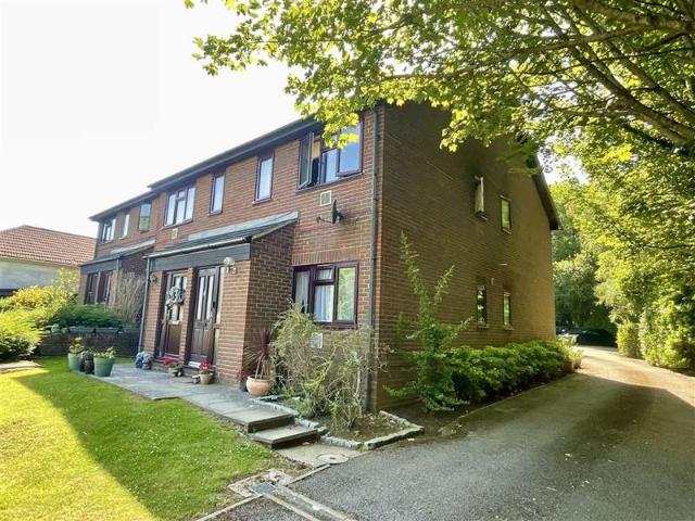 Maisonette for sale in Bluebell Hill, Bourne Vale
