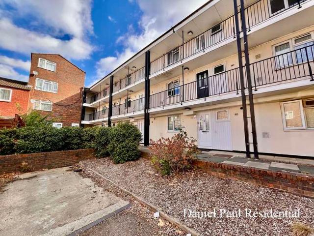 Maisonette for rent in London Borough of Ealing, Greenford