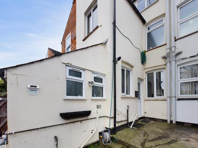 Flat for sale in High Wycombe