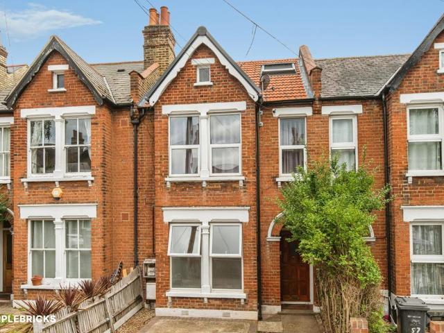 Flat for sale in London Borough of Lewisham, Greater London