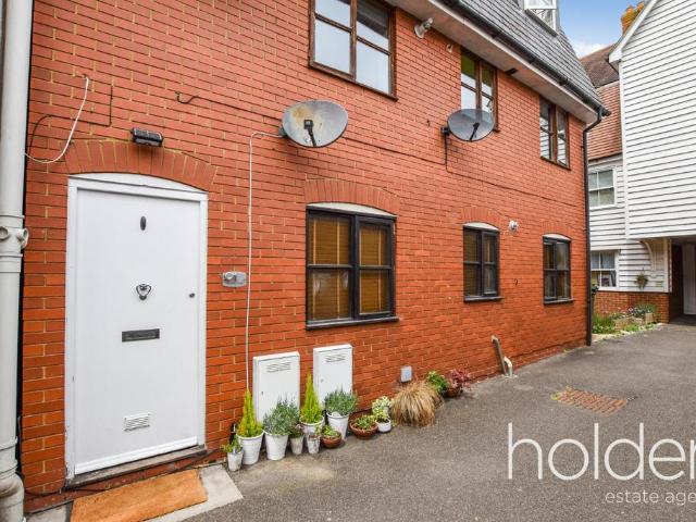 Flat for sale in Maldon