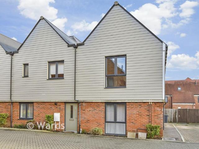 Flat for sale in Rochester