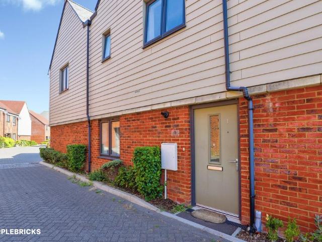 Flat for sale in Rochester