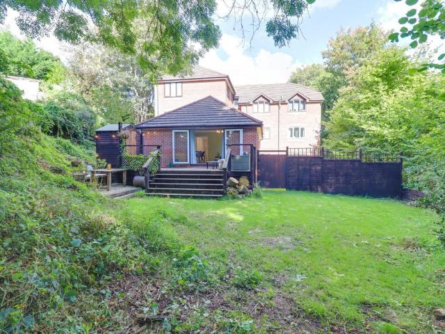Flat for sale in Botany Bay, Isle Of Man