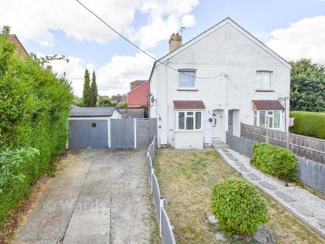 Flat for sale in The Butts, Kent