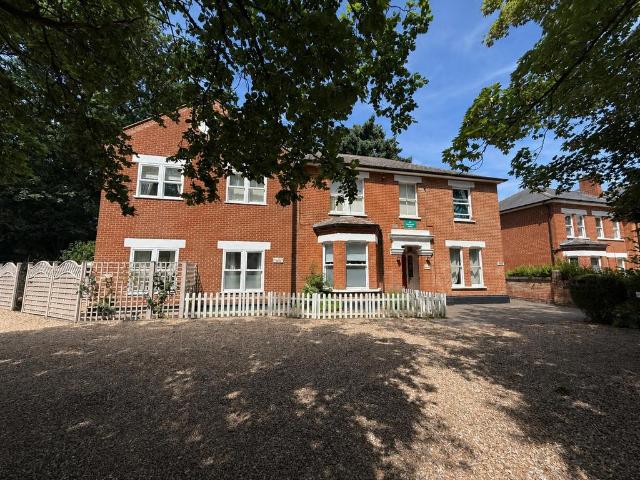 Flat for sale in Horsell, Woking