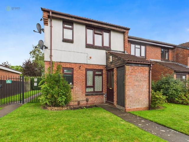 Flat for sale in Sutton Coldfield, West Midlands