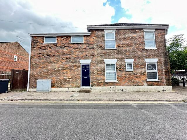 Flat for rent in Spring Park, Luton