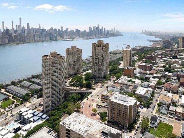 Condo for sale in Hudson, New Jersey