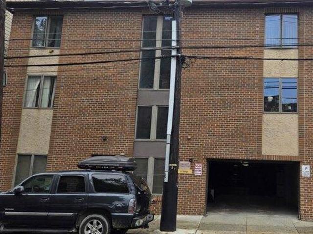 Condo for sale in Guttenberg, Hudson County