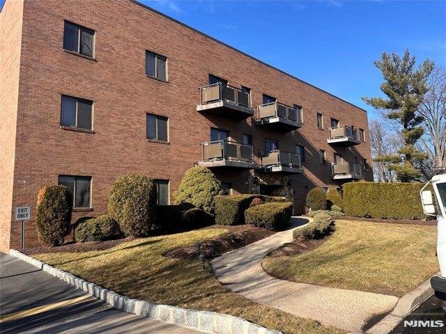 Condo for sale in Hackensack, New Jersey