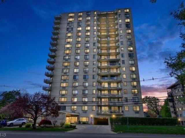 Condo for sale in Hackensack, New Jersey
