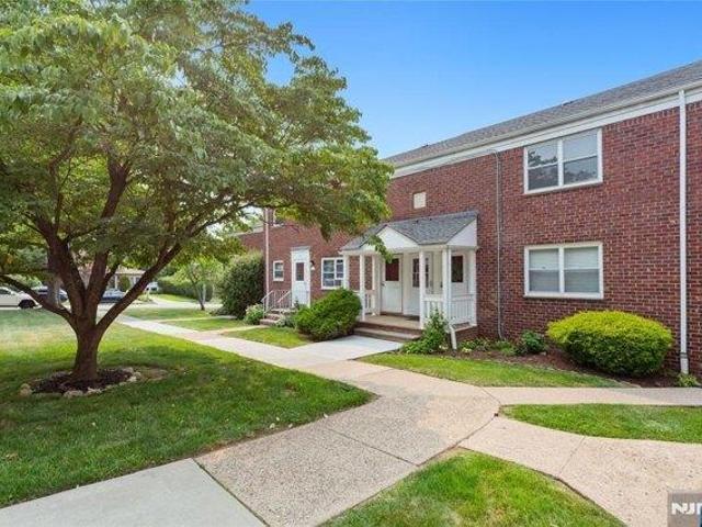 Condo for sale in Hackensack, Bergen County