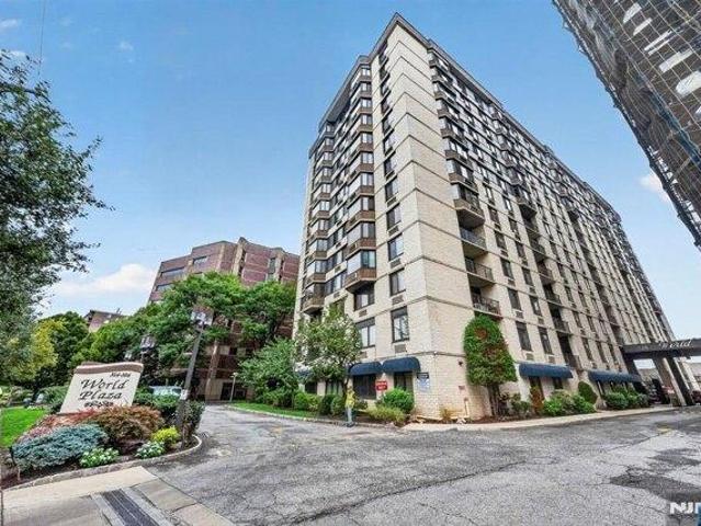 Condo for sale in Hackensack, Bergen County