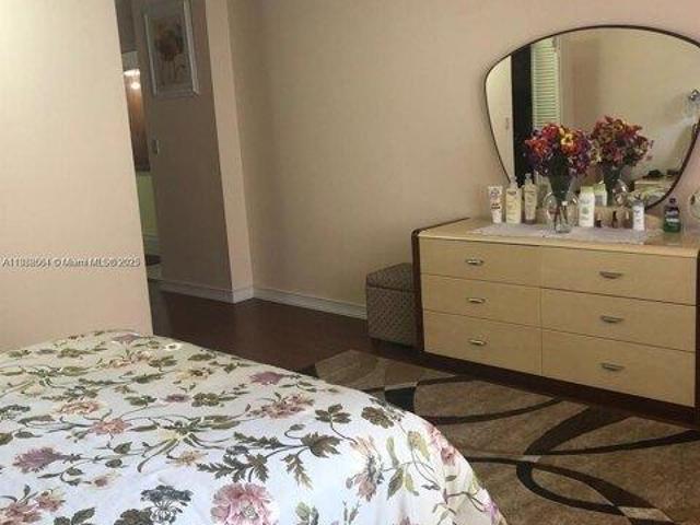 Condo for sale in Hallandale, Florida