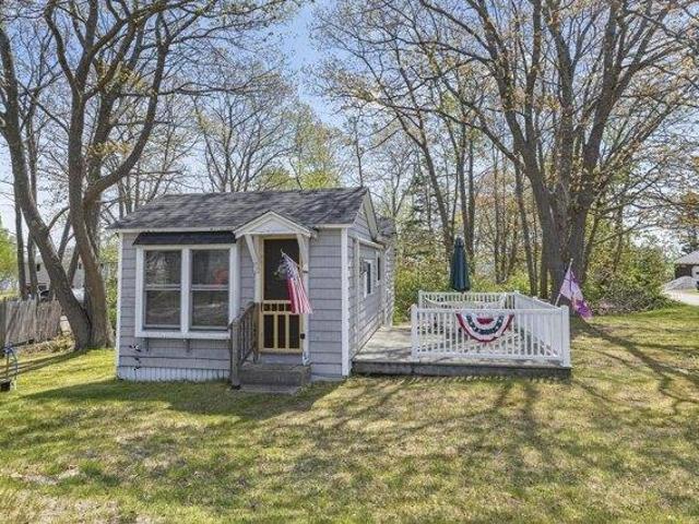 House for sale in Bailey Island, Maine