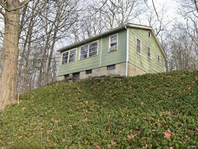 House for sale in Cornwall, New York