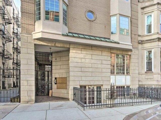 Condo for sale in Hudson, New Jersey