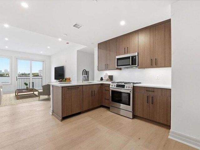 Condo for sale in Hudson, New Jersey
