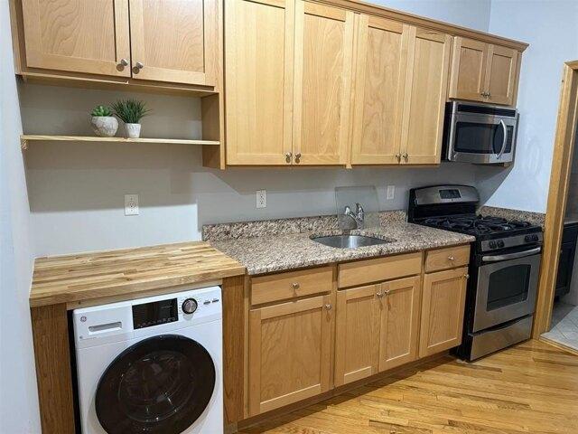 Condo for sale in Hudson, New Jersey