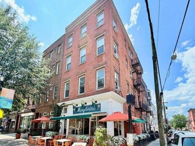 Condo for sale in Hudson, New Jersey