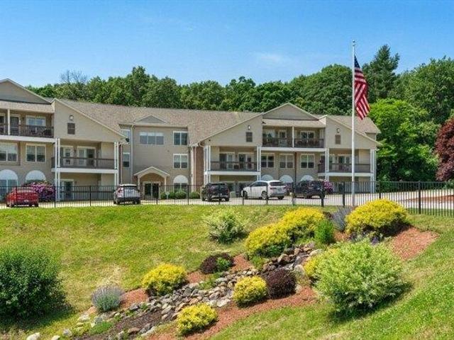 Condo for sale in Holden, Massachusetts
