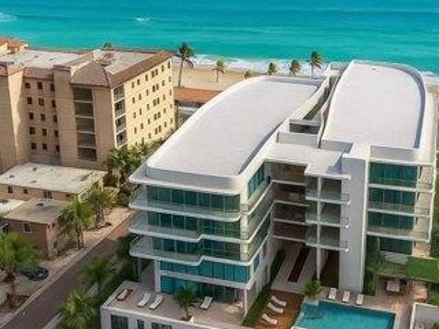 Condo for sale in Hollywood, Florida