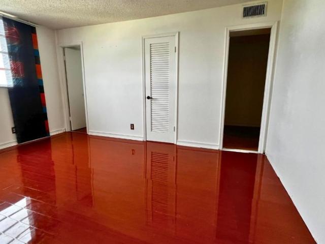 Condo for sale in Hollywood, Florida